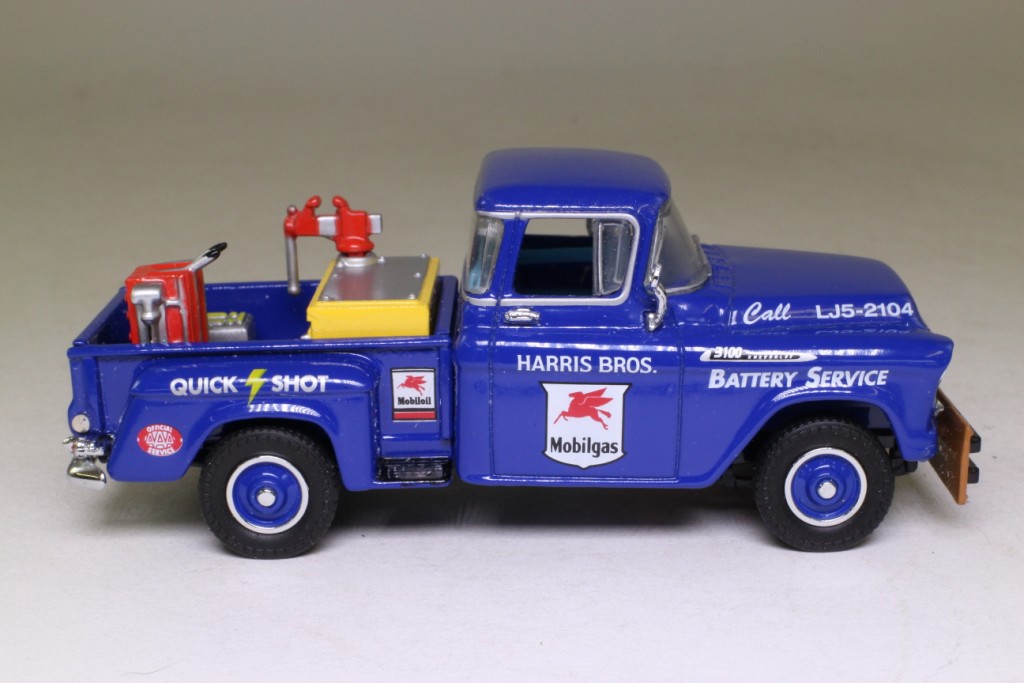 Matchbox Collectibles YRS03; 1956 Chevrolet 3100 Pickup; Mobil Battery & Quick Start Service